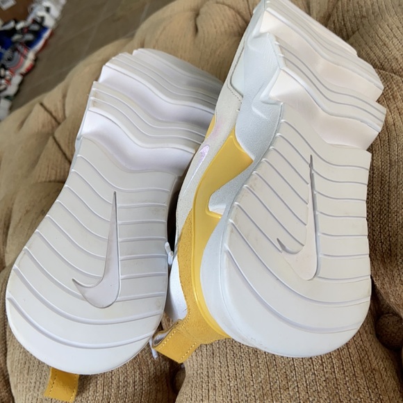 Nike sneakers - Picture 6 of 8